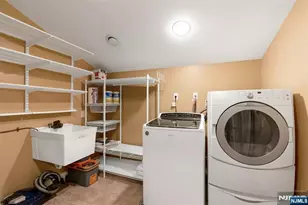 506 Sunderland Rd, Teaneck Township, NJ 07666 - Photo 38