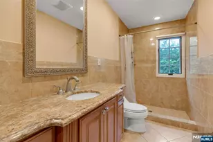 506 Sunderland Rd, Teaneck Township, NJ 07666 - Photo 20