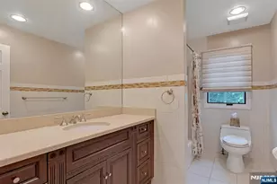 506 Sunderland Rd, Teaneck Township, NJ 07666 - Photo 28