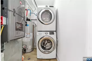 194 Cambridge 2, Jersey City, NJ 07307 - Photo 22