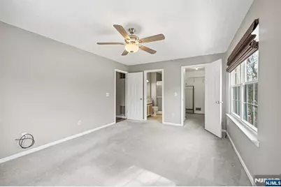 130 Raintree Lane, Mahwah, NJ 07430 - Photo 14