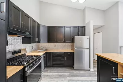 130 Raintree Lane, Mahwah, NJ 07430 - Photo 8