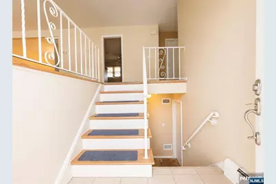 274 Seton Hall Drive, Paramus, NJ 07652 - Photo 14