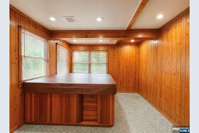 274 Seton Hall Drive, Paramus, NJ 07652 - Photo 20