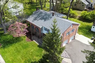 274 Seton Hall Dr, Paramus, NJ 07652 - Photo 2