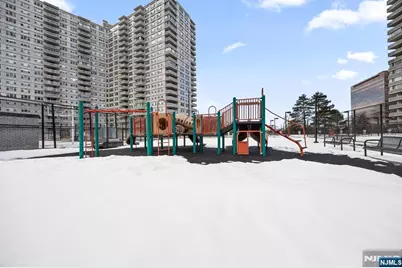 2100 Linwood 17N #17N, Fort Lee, NJ 07024 - Photo 26