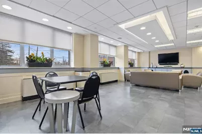 2100 Linwood 17N #17N, Fort Lee, NJ 07024 - Photo 22