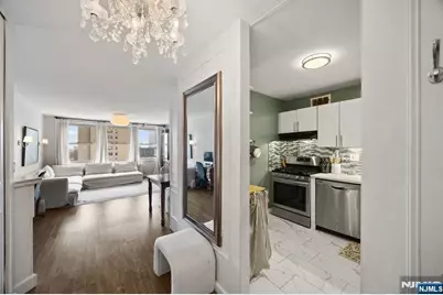 2100 Linwood 17N #17N, Fort Lee, NJ 07024 - Photo 12