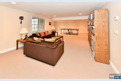 34 Walsh Drive, Mahwah, NJ 07430 - Photo 22
