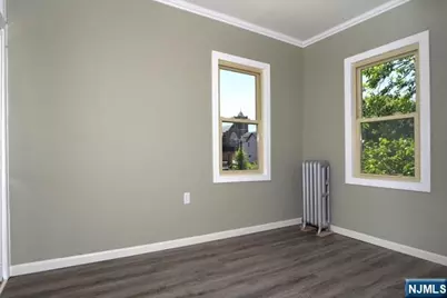 308 Milburn Avenue 2nd Fl #2nd FL, Lyndhurst Township, NJ 07071 - Photo 12