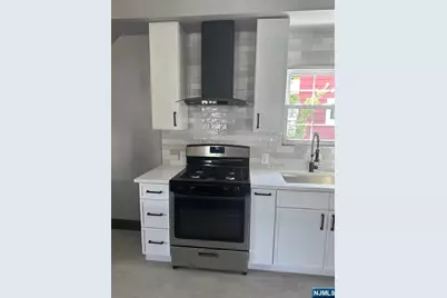 72 Hille Place, Ridgefield Park, NJ 07660 - Photo 32