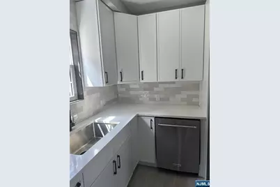 72 Hille Place, Ridgefield Park, NJ 07660 - Photo 30