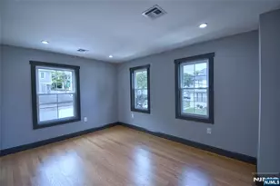 72 Hille Pl, Ridgefield Park, NJ 07660 - Photo 14