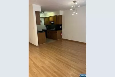 385 Midland Avenue 4 #4, Garfield, NJ 07026 - Photo 4