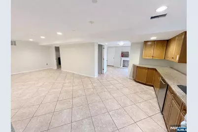 416 Oncrest Terrace, Cliffside Park, NJ 07010 - Photo 30