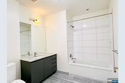 1 Executive Drive 107 #107, Fort Lee, NJ 07024 - Photo 10