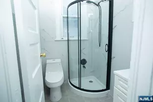 35 East Pl, Lodi, NJ 07644 - Photo 14