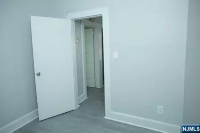 35 East Place, Lodi, NJ 07644 - Photo 8