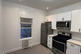 35 East Pl, Lodi, NJ 07644 - Photo 1