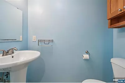 303 Pershing Avenue, Ridgewood, NJ 07450 - Photo 10