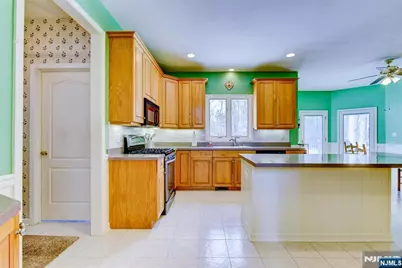 19 Woodshire Terrace, Montville Township, NJ 07082 - Photo 6