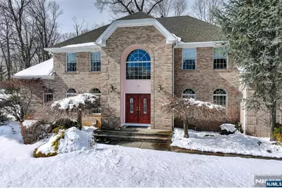 19 Woodshire Terrace, Montville Township, NJ 07082 - Photo 2