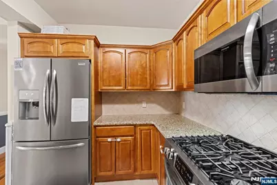 902 N 5th Street 411 #411, Newark, NJ 07107 - Photo 14