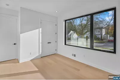12-25 Eastern Drive, Fair Lawn, NJ 07410 - Photo 14