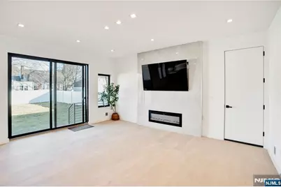 12-25 Eastern Drive, Fair Lawn, NJ 07410 - Photo 4