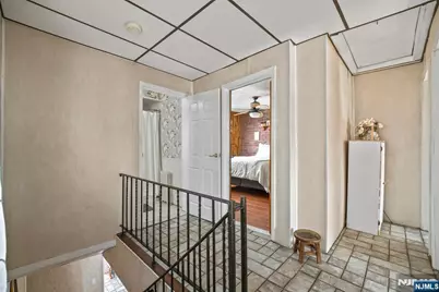 200 Page Avenue, Lyndhurst Township, NJ 07071 - Photo 12