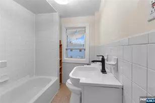 44 Stuyvesant Ave., Newark, NJ 07106 - Photo 14