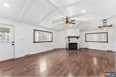 28 Butler Street, Clifton, NJ 07011 - Photo 4