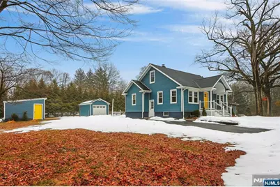 8 Edgewood Avenue, Wyckoff Township, NJ 07481 - Photo 1