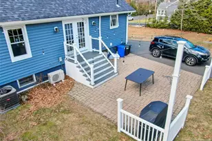 8 Edgewood Ave, Wyckoff Township, NJ 07481 - Photo 4