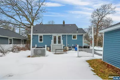 8 Edgewood Avenue, Wyckoff Township, NJ 07481 - Photo 32