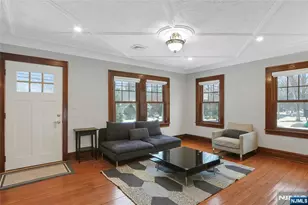 8 Edgewood Ave, Wyckoff Township, NJ 07481 - Photo 6