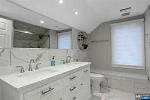 8 Edgewood Ave, Wyckoff Township, NJ 07481 - Photo 22