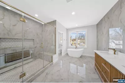 311 Walnut Street, Washington Township, NJ 07676 - Photo 32