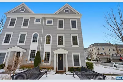 62 Roosevelt Drive, Wood Ridge, NJ 07075 - Photo 2