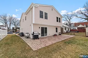 9 15th Ave, Elmwood Park, NJ 07407 - Photo 38