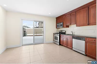 9 15th Avenue, Elmwood Park, NJ 07407 - Photo 22