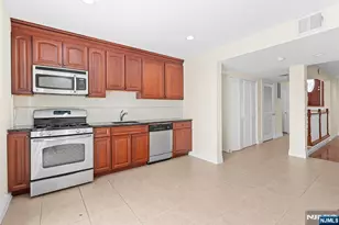 9 15th Ave, Elmwood Park, NJ 07407 - Photo 24