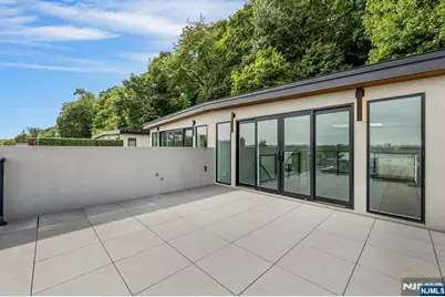 714 Undercliff Avenue 714 #714, Edgewater, NJ 07020 - Photo 44