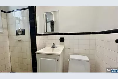 302 3rd Street 304 #304, East Newark, NJ 07029 - Photo 8