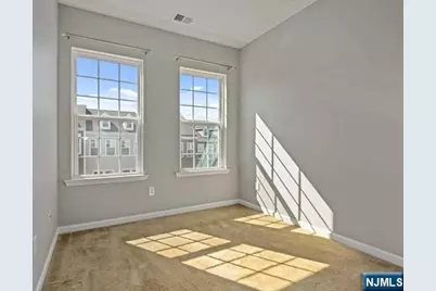 70 Truman Drive, Wood Ridge, NJ 07075 - Photo 28
