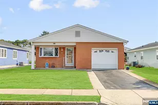 16 Calalou Ct, Berkeley, NJ 08757 - Photo 2