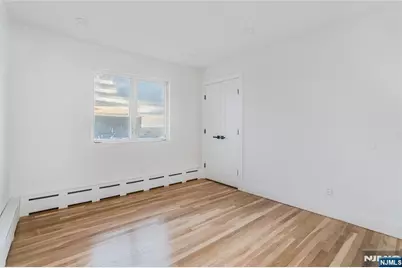 100 Harwood Terrace, Palisades Park, NJ 07650 - Photo 12