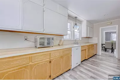 70 Valentine, Bloomfield, NJ 07003 - Photo 6