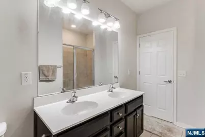 22 Veterans Drive, Wood Ridge, NJ 07075 - Photo 30