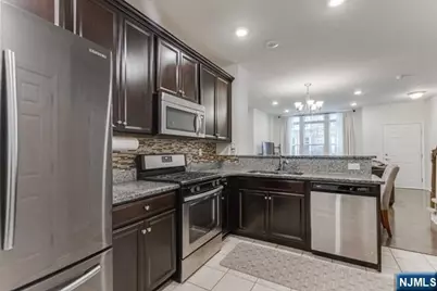 22 Veterans Drive, Wood Ridge, NJ 07075 - Photo 12